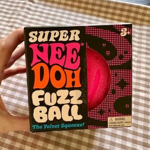 NeeDoh Super Fuzzball Squeeze Toy - BRAND NEW